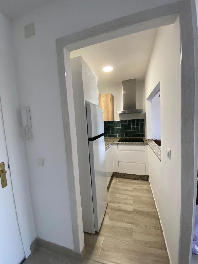 Apartamento Totalmente Reformado Con Piscina Y Jardines Al Lado De La Playa De La Carihuela Torremolinos Exteriör bild