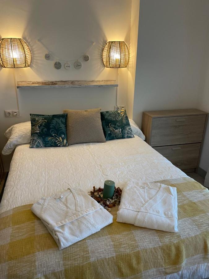 Apartamento Totalmente Reformado Con Piscina Y Jardines Al Lado De La Playa De La Carihuela Torremolinos Exteriör bild