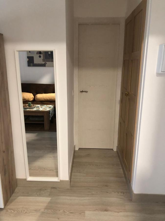 Apartamento Totalmente Reformado Con Piscina Y Jardines Al Lado De La Playa De La Carihuela Torremolinos Exteriör bild